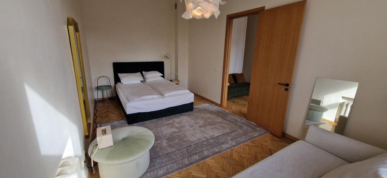 Tyzen39&38 Luxury Apartment Vilna Exterior foto